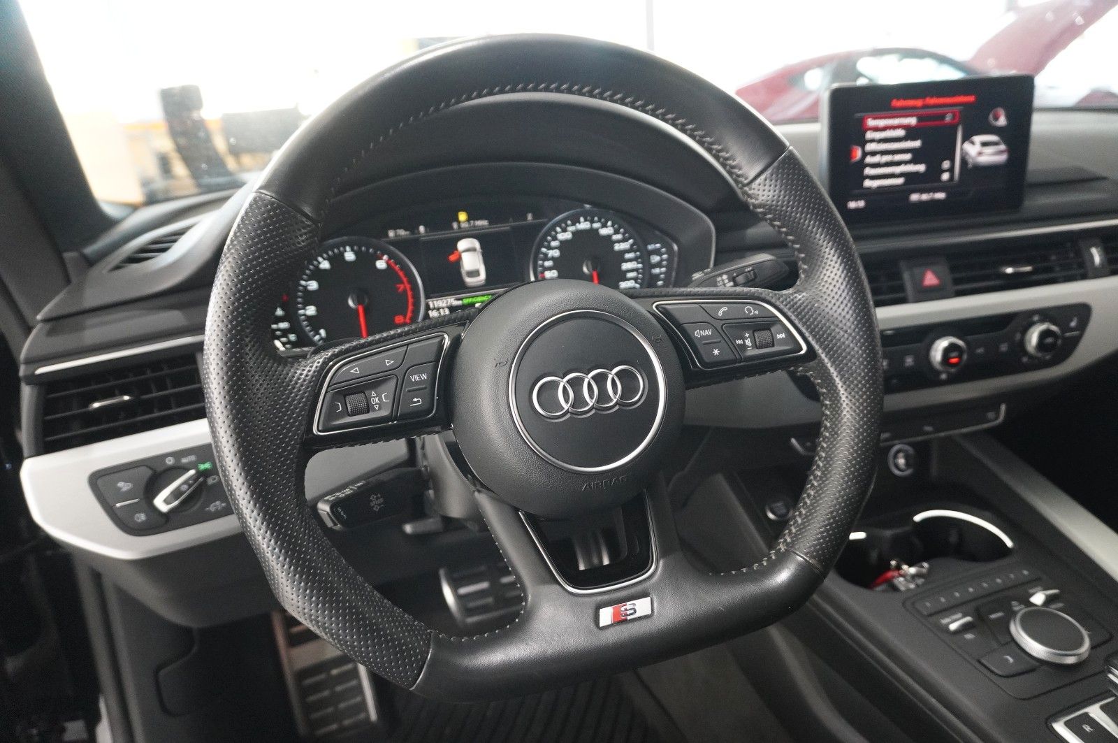 Fahrzeugabbildung Audi A5 Sportback 2.0 QUATTRO S-LINE NAVI/LED/SHZ/AHK