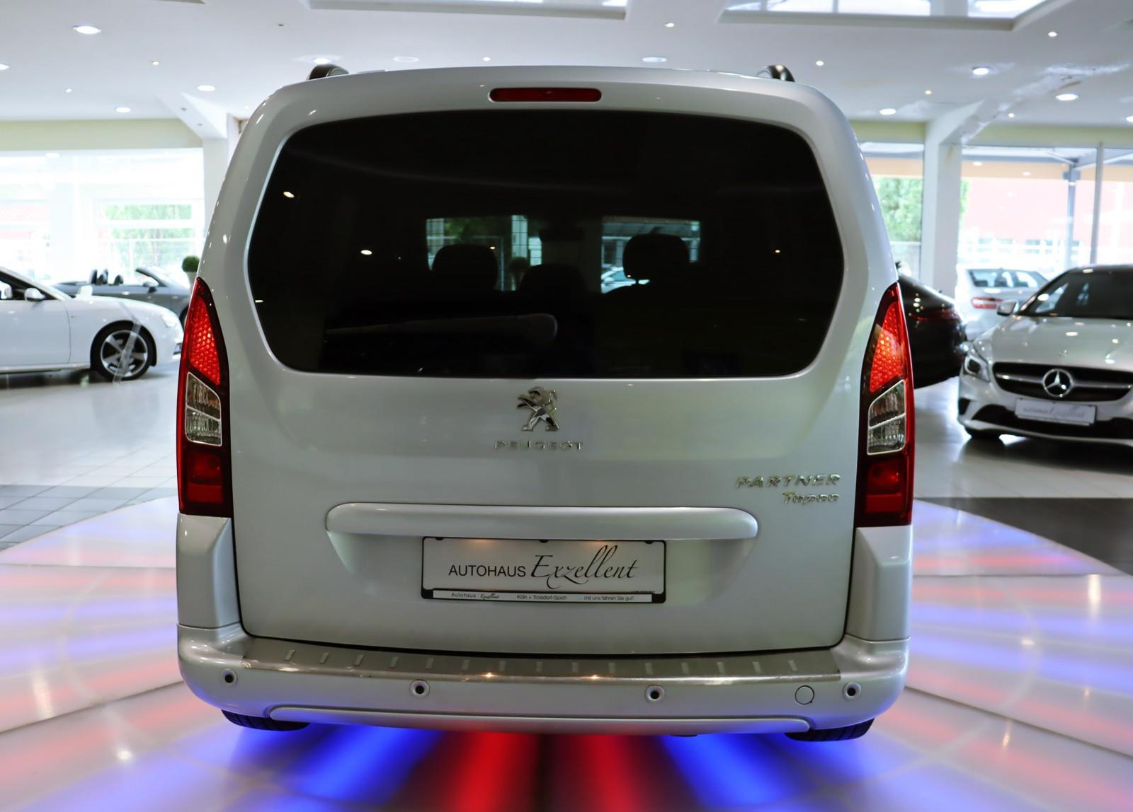 Peugeot Partner Tepee Exclusive*KLIMAAUT*LED*PDC*ALU*EFH
