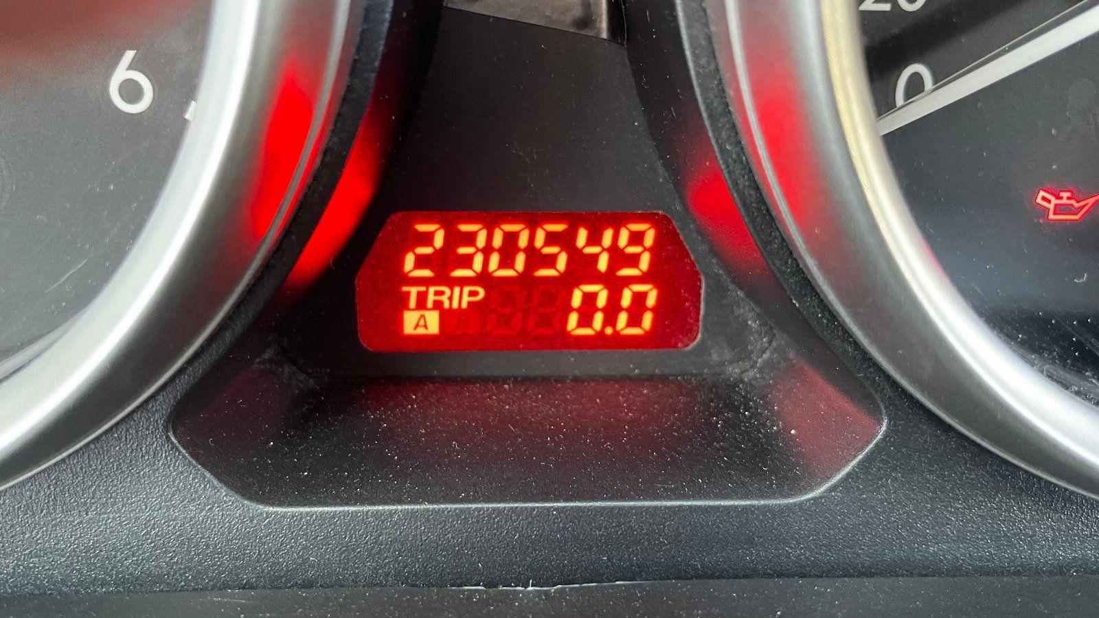 Mazda 2 2011 — photo 10