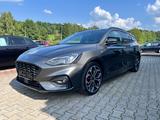 Ford Focus Turnier ST-Line - Ford Focus mit Benzin-Antrieb: Turnier