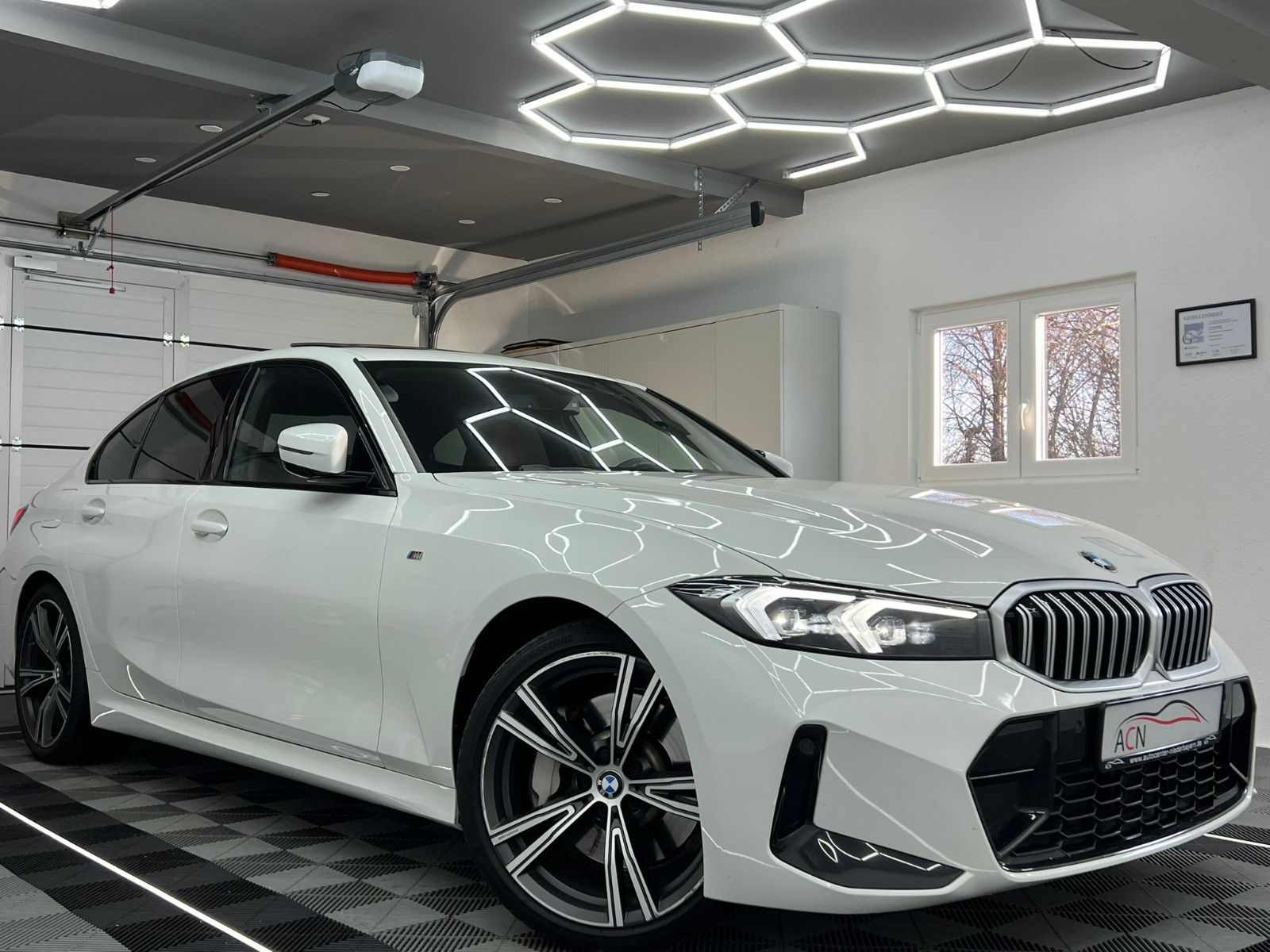 Fahrzeugabbildung BMW 330 i M Sport Lim./FACELIFT/CURVED DISPLAY/DE FZ