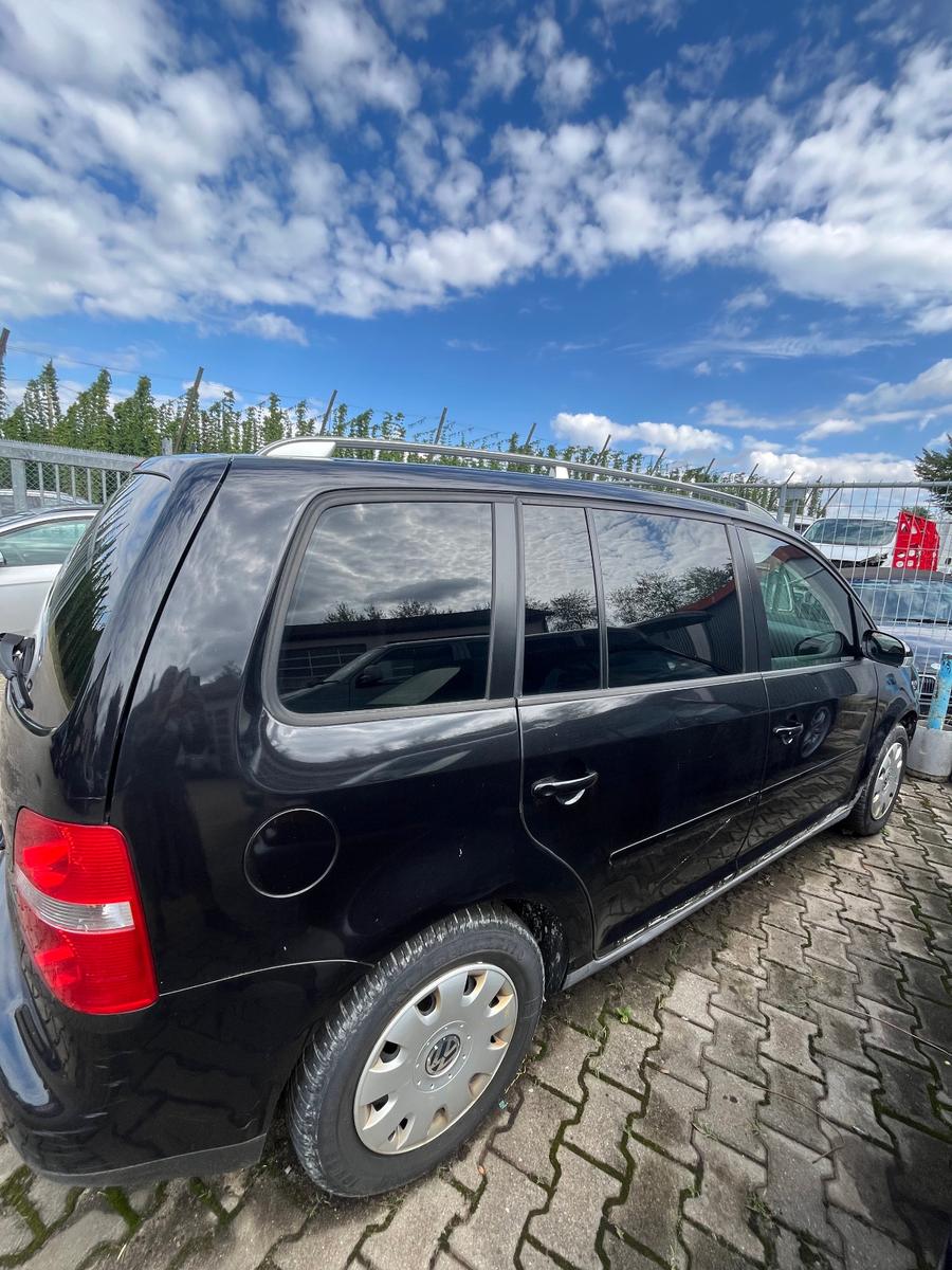 Volkswagen Touran 2.0 TDI Highline