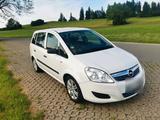 Opel Zafira 1.7 cdti Ahk TÜV 10/26 Bj. 200... - Opel Zafira aus 2008 mit Diesel-Antrieb