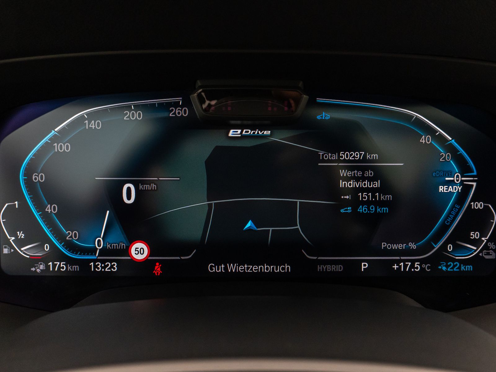 Fahrzeugabbildung BMW X5 xD45e M Sport Panorama 360°HUD DAB H/K 22Zoll