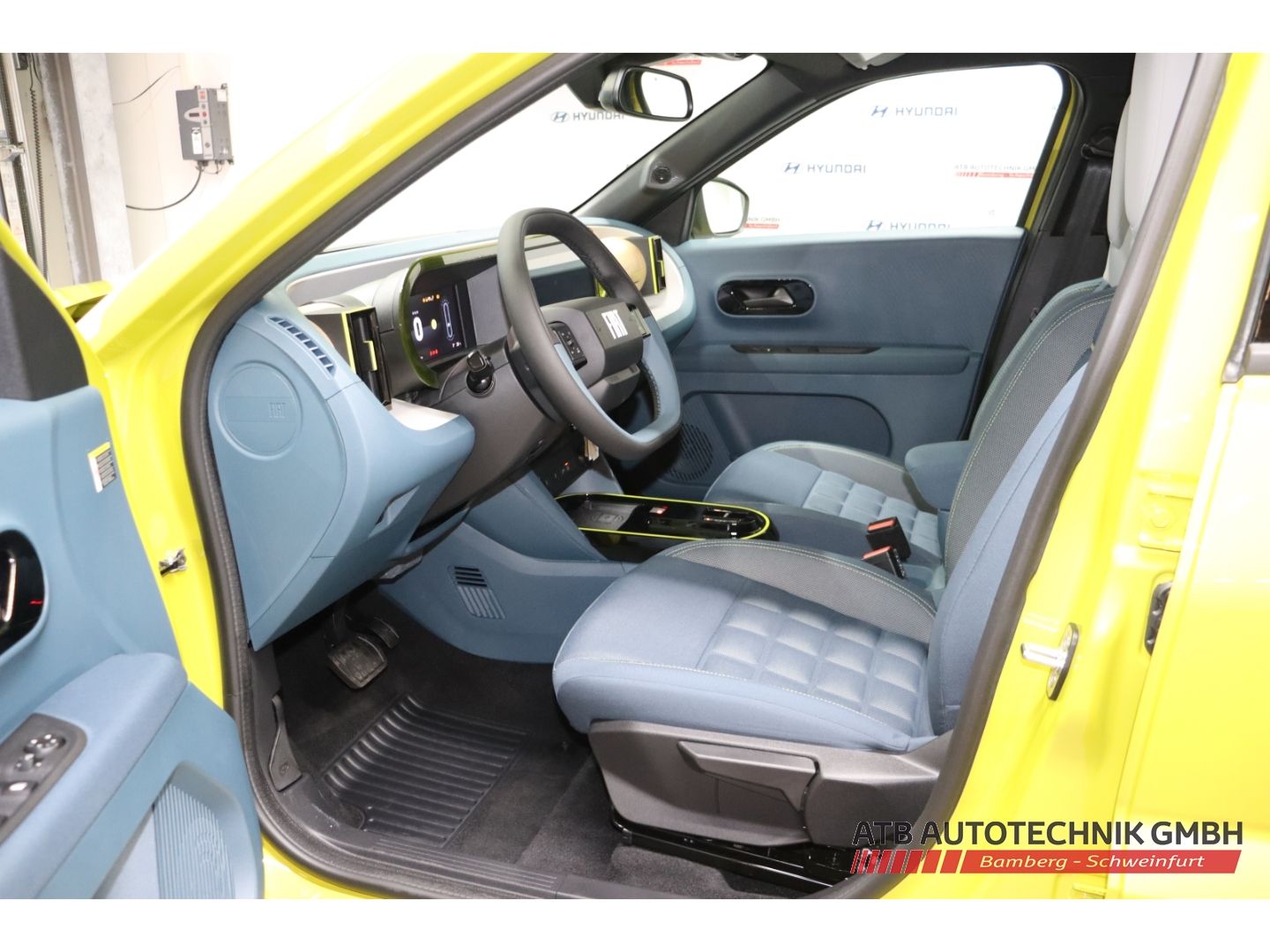 Fahrzeugabbildung Fiat Grande Panda Sonderedition EV 44 kWh Navi Digita