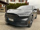 Ford Mustang Mach-E Vollausstattung  20 Zoll 99 KWh - Ford Mustang Mach-E aus 2022