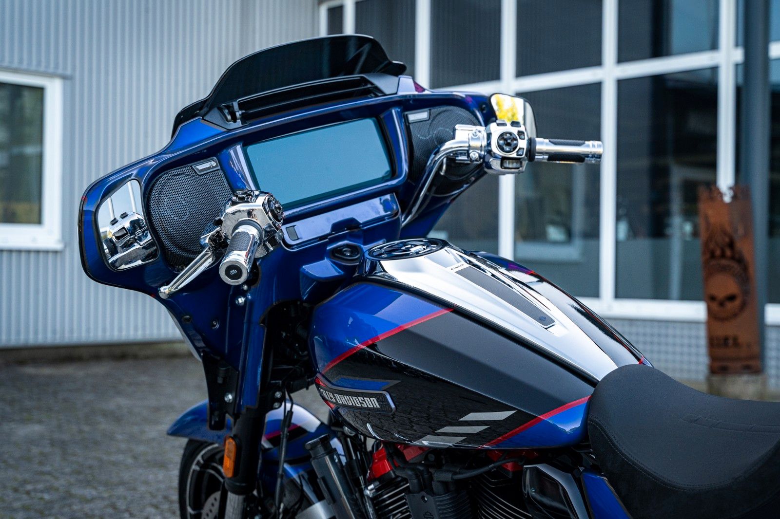 Fahrzeugabbildung Harley-Davidson CVO Street Glide  FLHXSE 121 CUI MY25 - VOR ORT