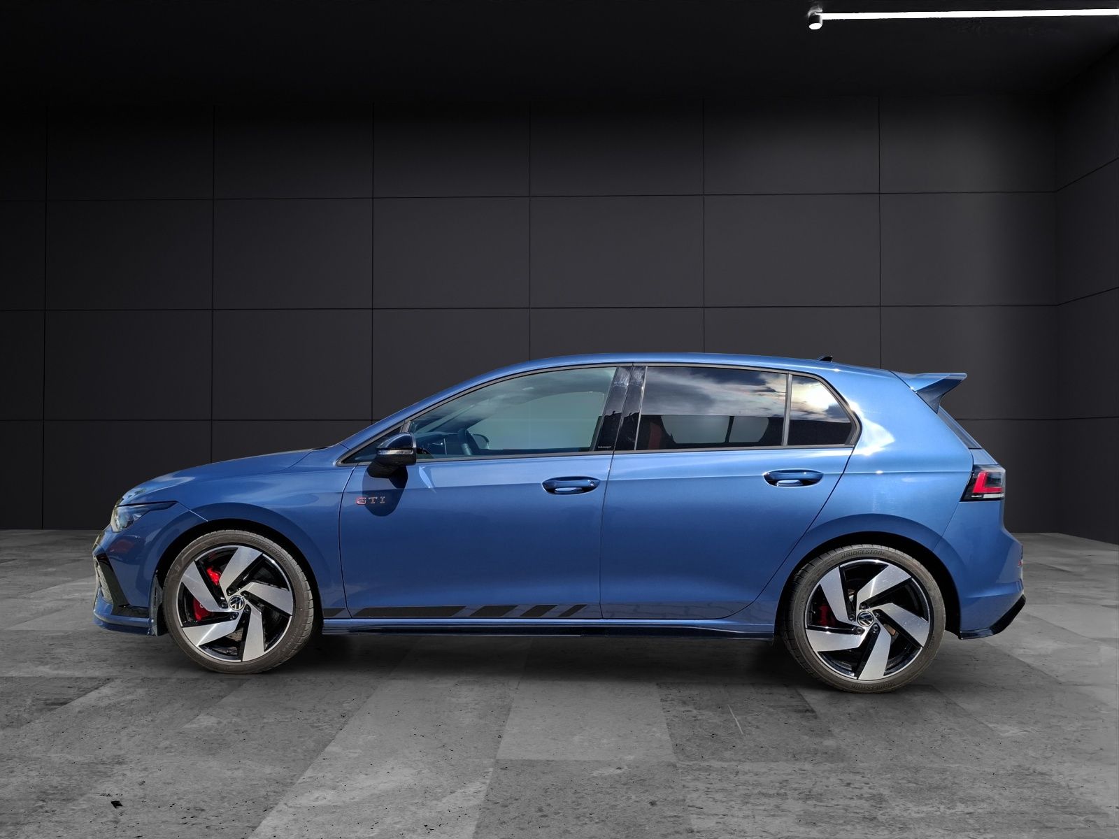 Fahrzeugabbildung Volkswagen Golf VIII GTI Clubsport DSG Matrix Navi AID Pano