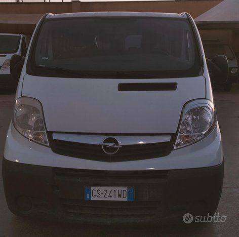 Opel vivaro posti 9 lungo