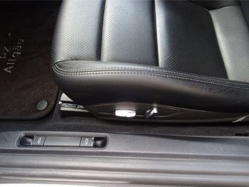 Fahrzeugabbildung Porsche 911 Carrera 4 Autom.