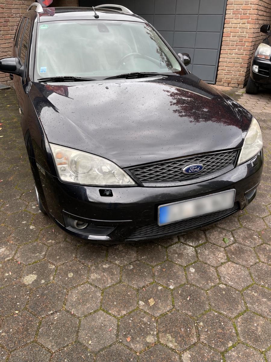 Ford Mondeo 2004 — interior