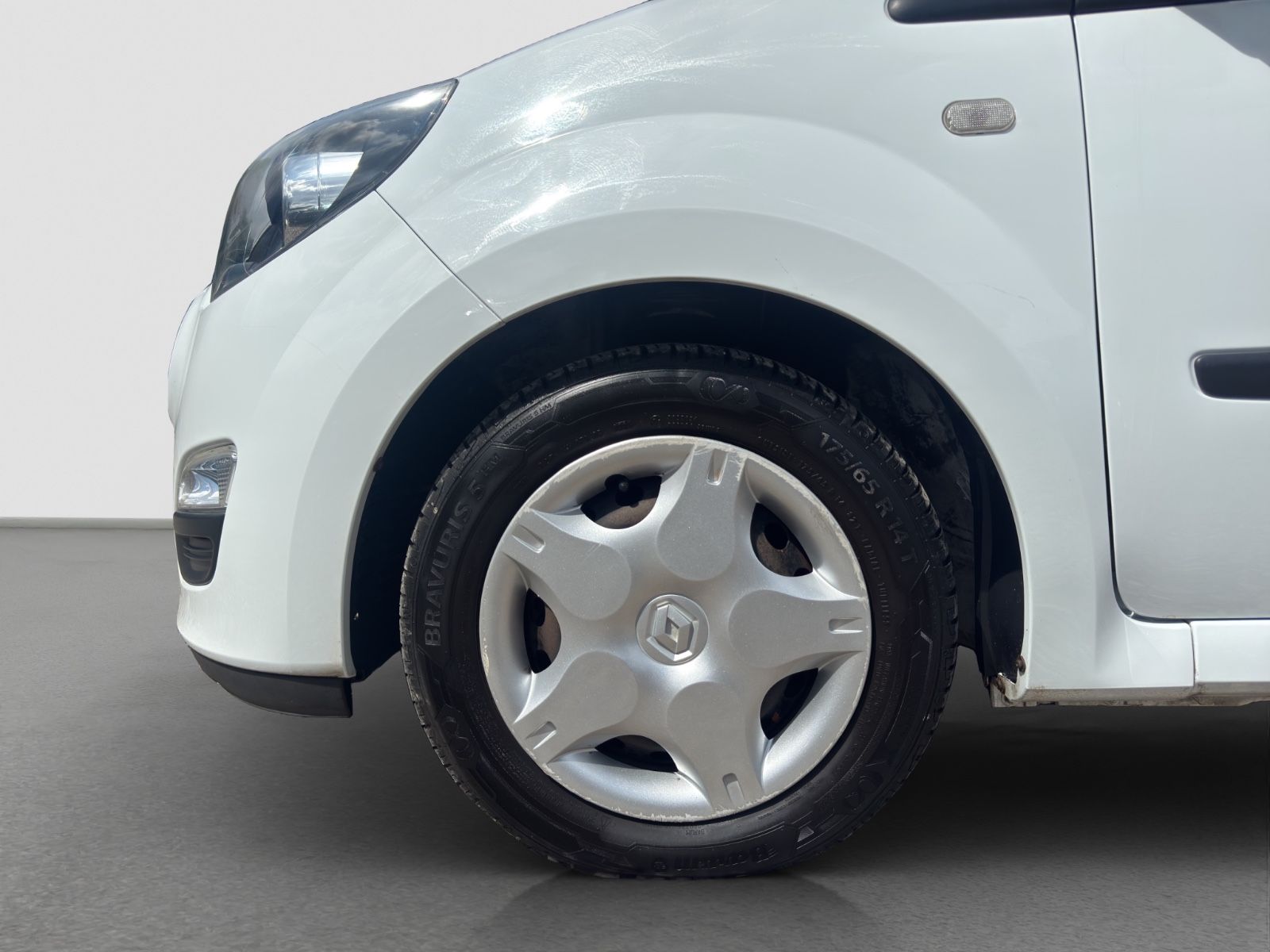 Fahrzeugabbildung Renault Twingo Expression /Klimaanlage/TÜV/HU/Radio/BT