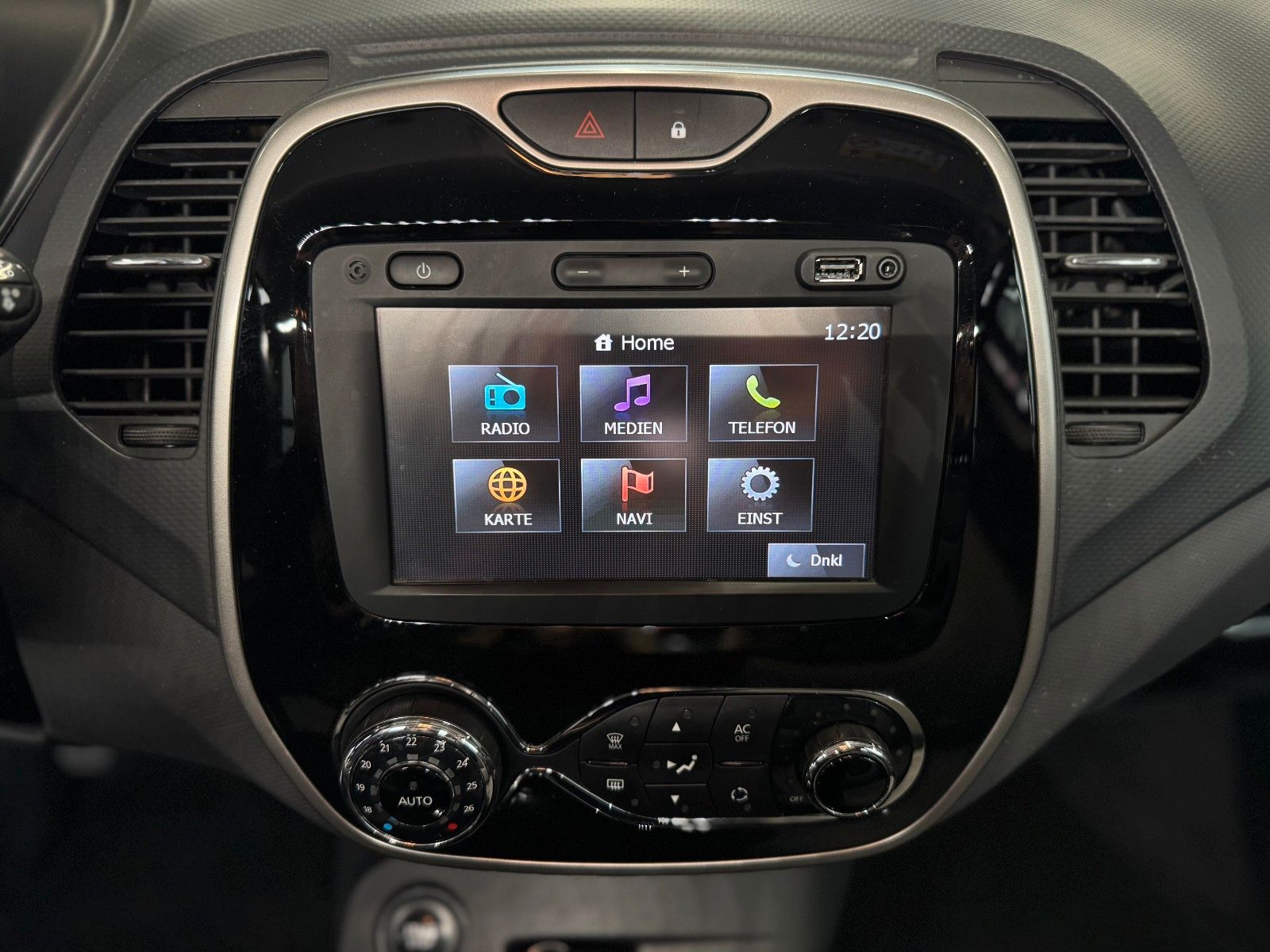 Fahrzeugabbildung Renault Captur 0.9 TCe 90 Dynamique KAMERA+NAVI+SITZH.