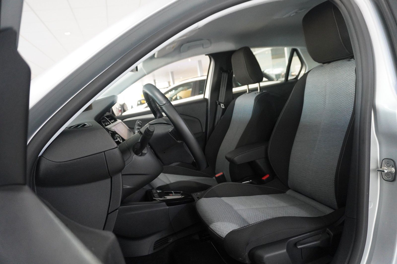 Fahrzeugabbildung Opel Corsa-e "FACELIFT" 3-PHASIG EDIT. NAVI/LED/DAB+