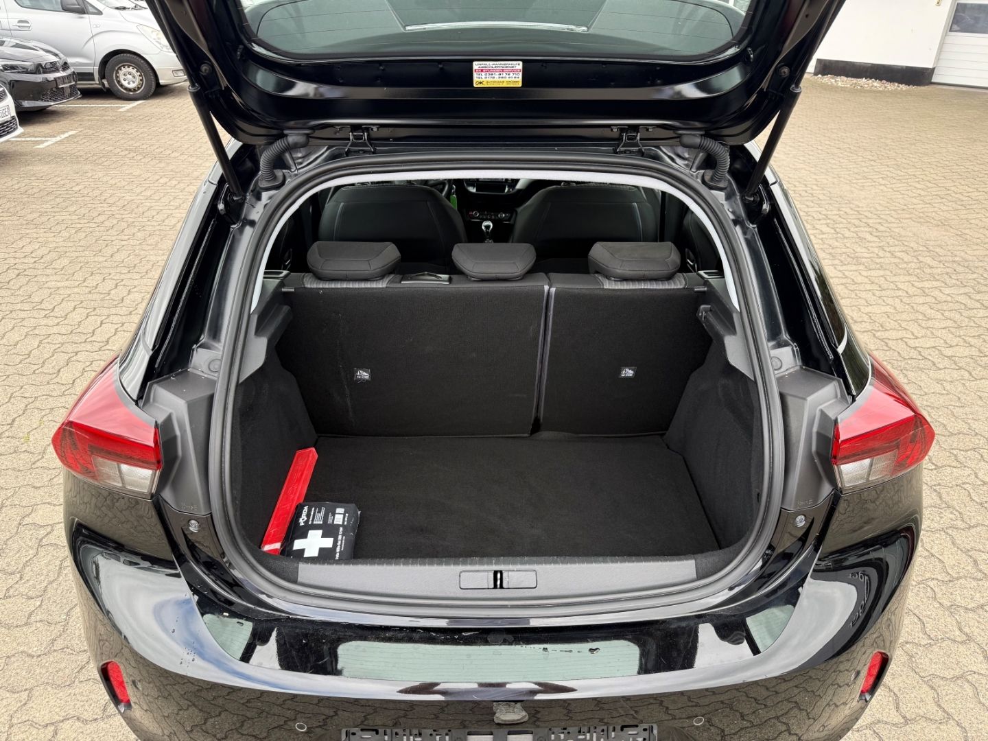 Fahrzeugabbildung Opel Corsa F Edition 1.2 SHZ+LHZ+PDC im Top Zustand