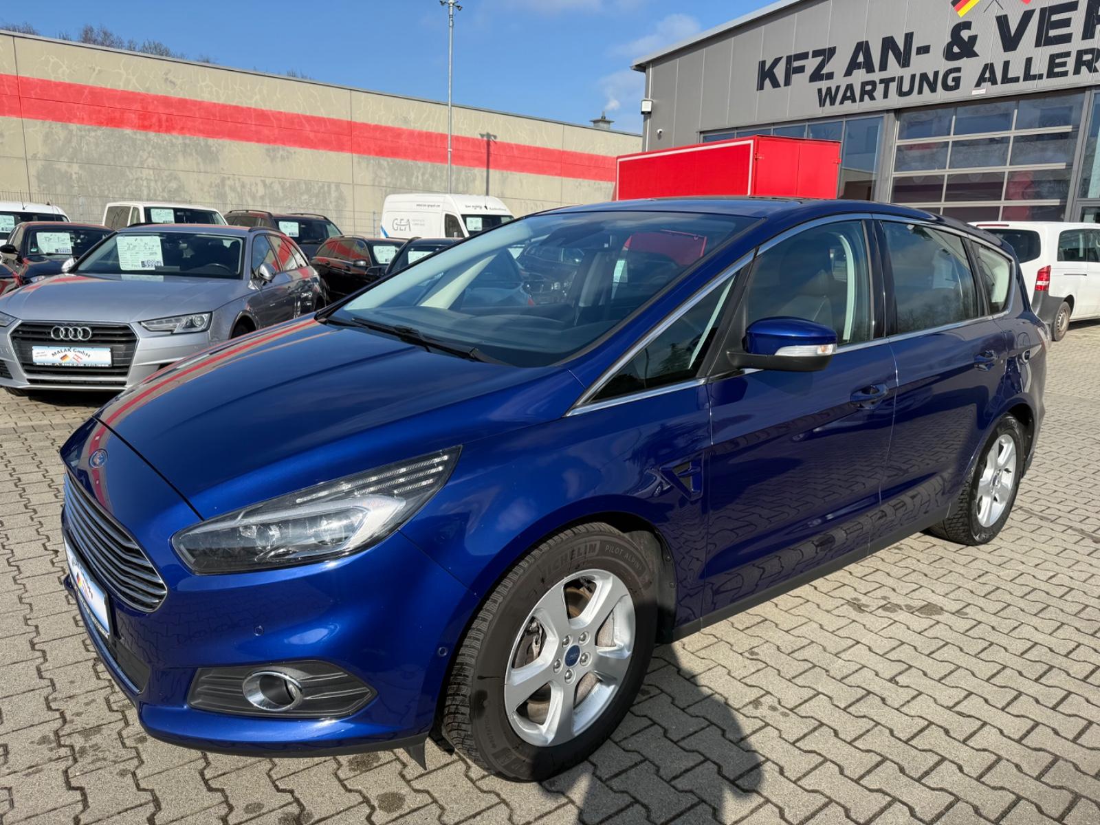 Ford S-Max S-MAX Titanium ACC LED