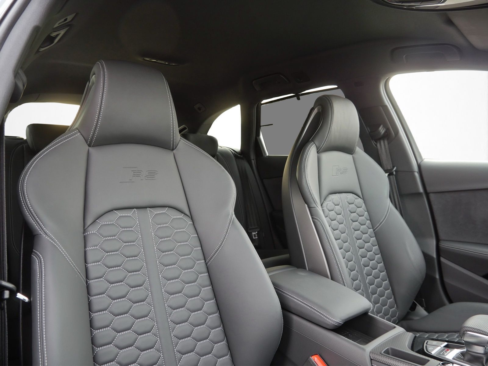 Audi RS4 - Bild 10