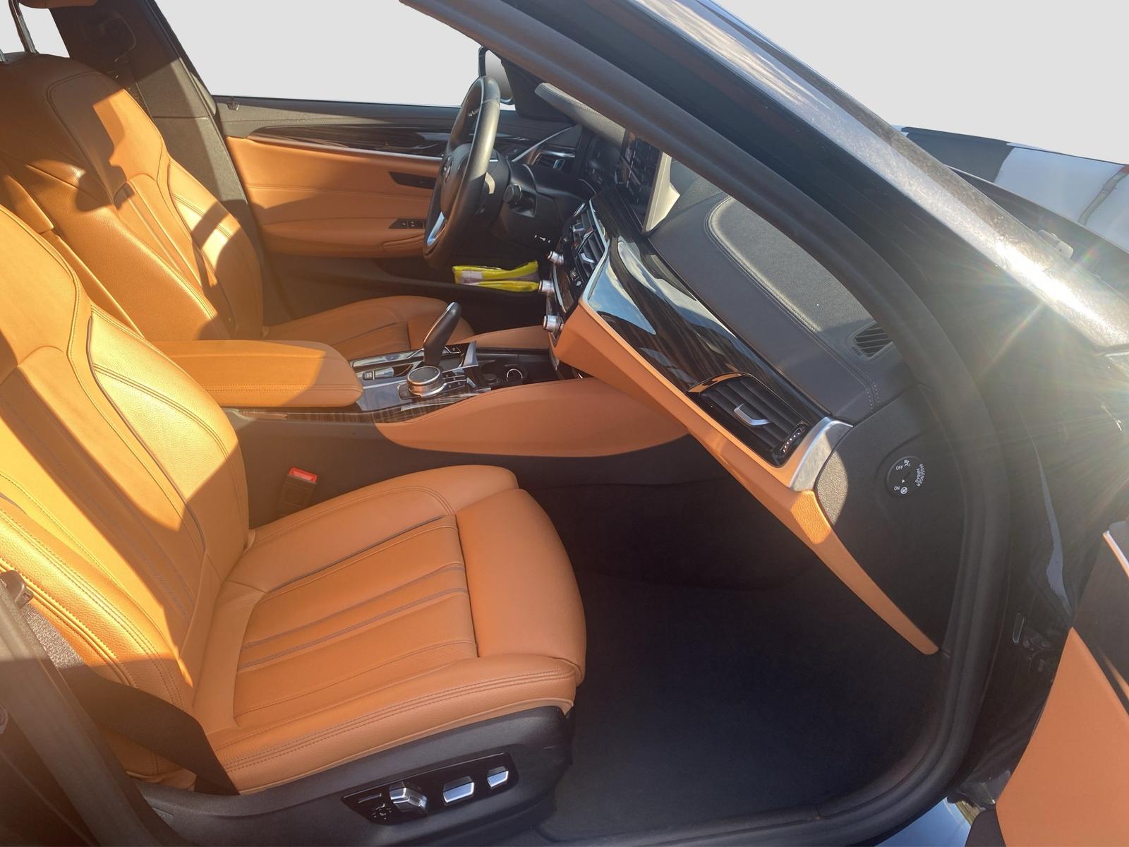 BMW 530e Touring Aut. Luxury Line ACC Laser AHK