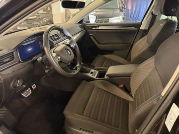 Fotografie des Skoda Superb Combi 2,0l TDI DSG Scout 4x4
