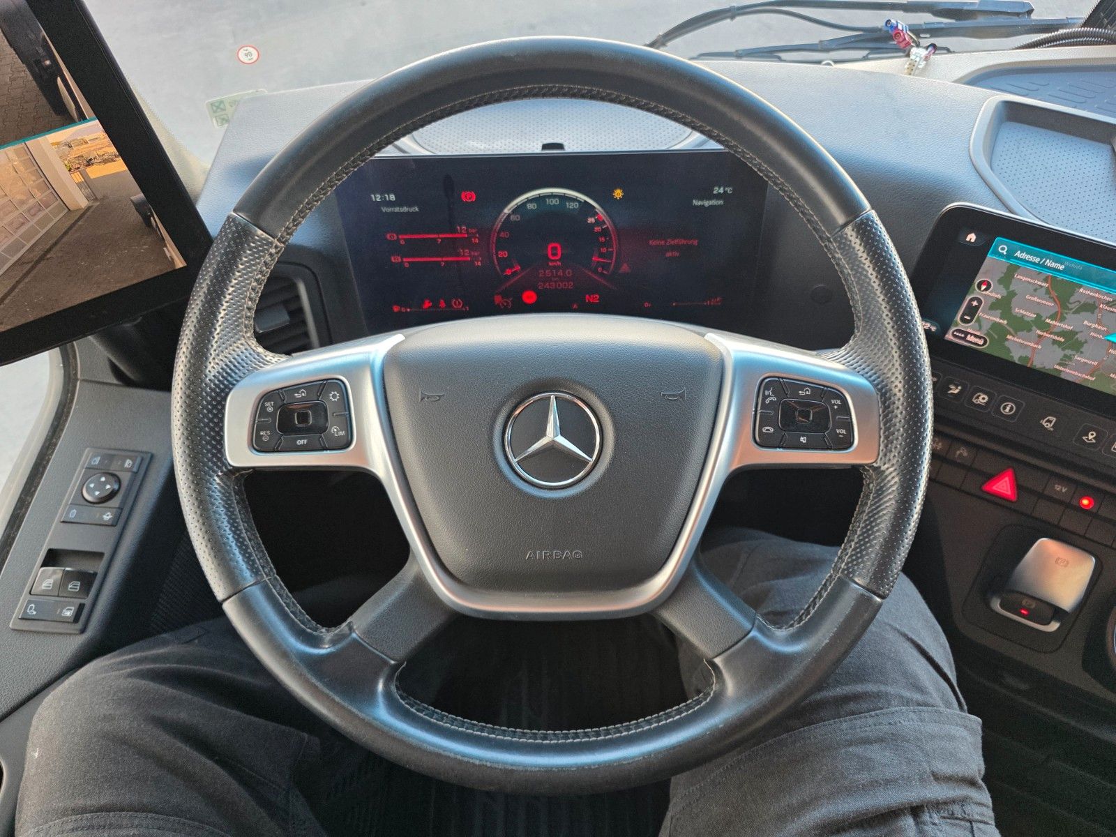 Fahrzeugabbildung Mercedes-Benz Actros 1846 LS Hydraulik, ADR, 2 x Nebenantrieb