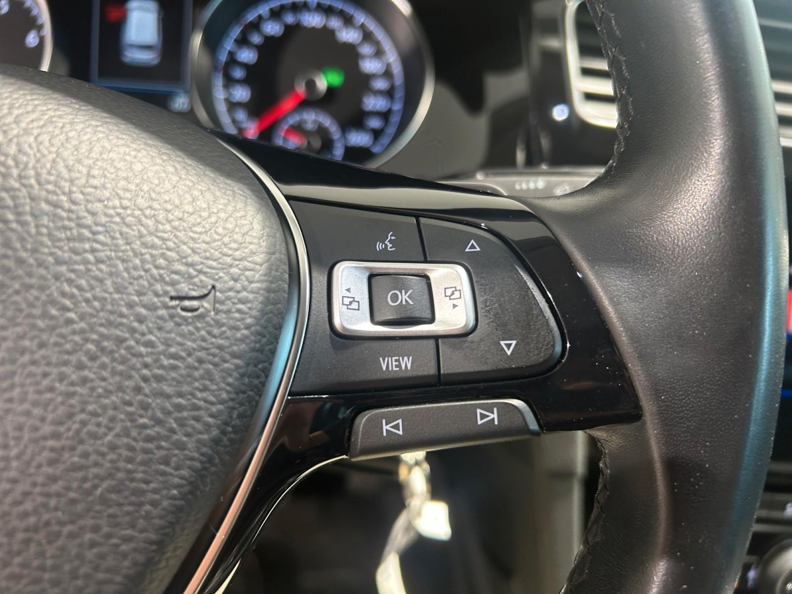 Volkswagen Golf VII Var. Highline LED/ACC/SZH/AHK/NAV, миниатюра 19