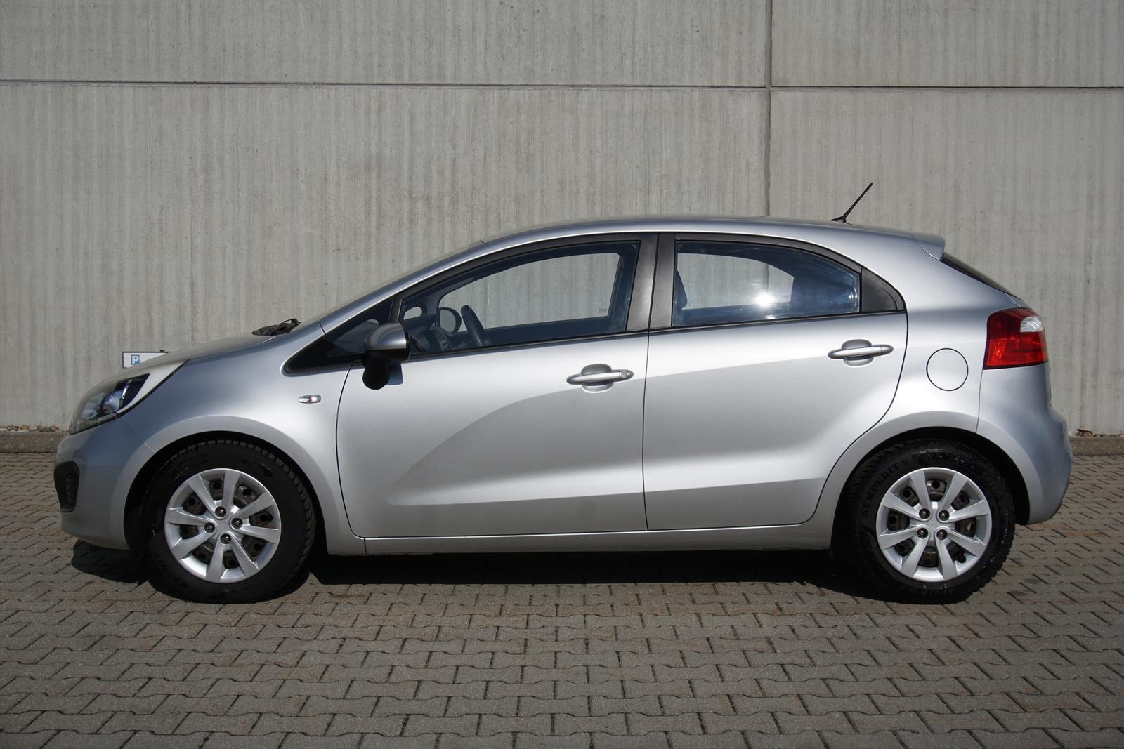 Kia Rio 1.2 Radio Klima ZV/FFB 1.Hand