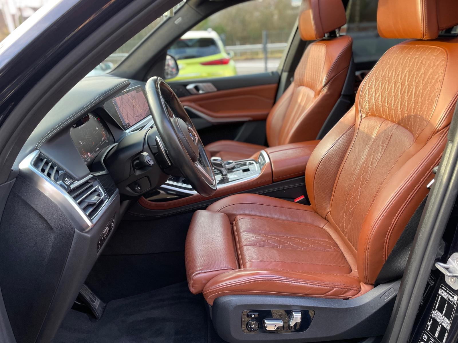 BMW X7 M50d VOLL/SKY LOUNGE/6-SITZE/ASSIST/MASSAGE