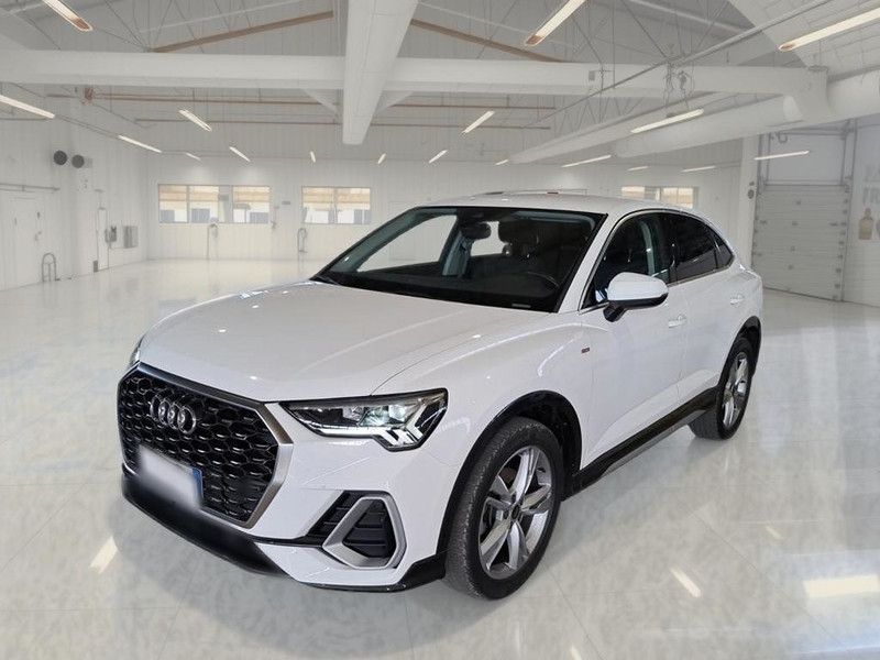 Image of Audi Q3
