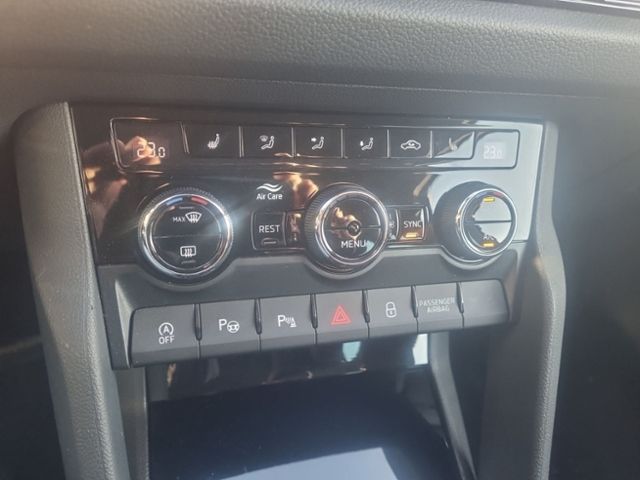 Fahrzeugabbildung SKODA Kodiaq 1.5 TSI DSG Clever NAVI MATRIX-LED