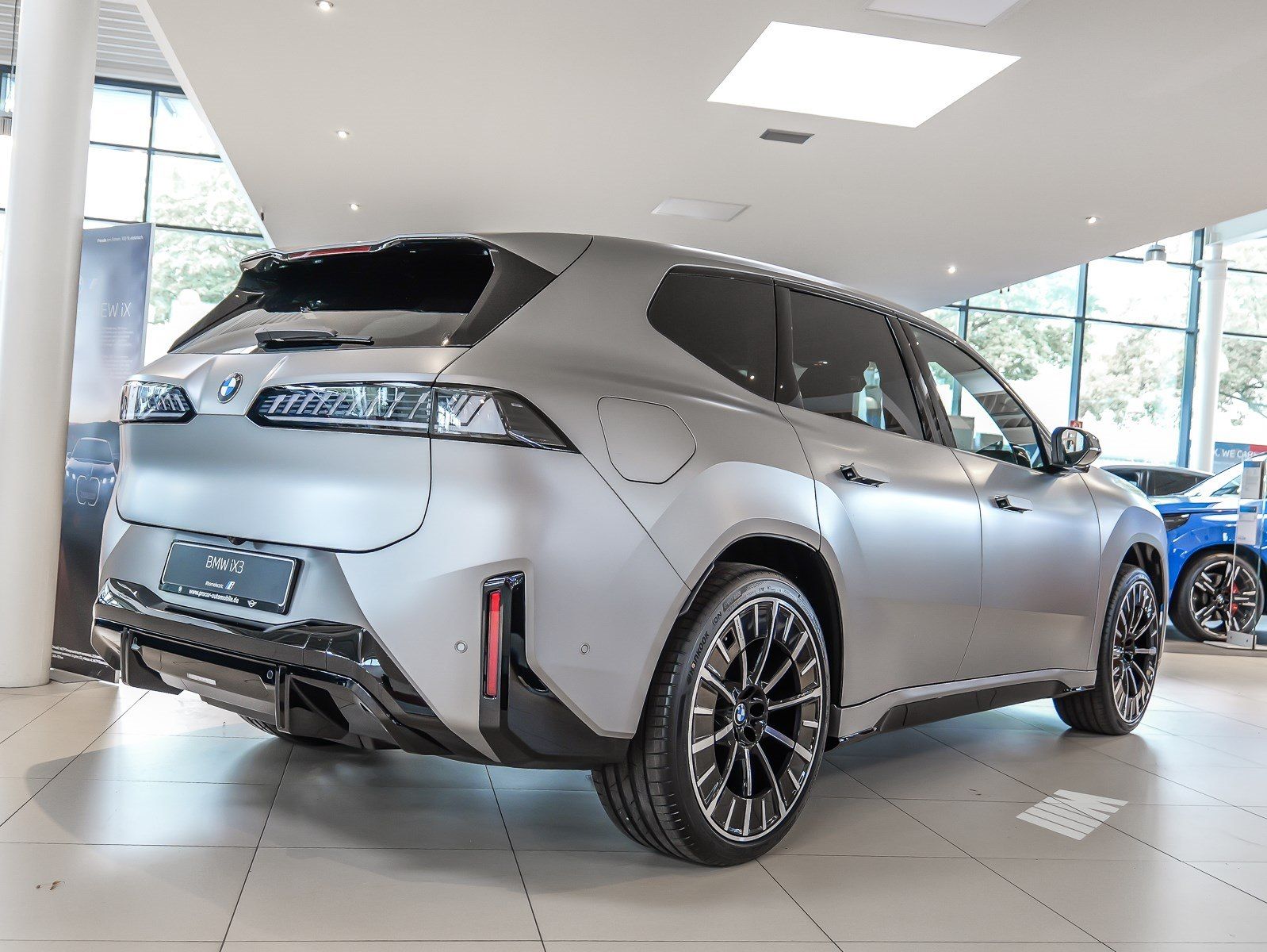 BMW iX3 - Bild 2