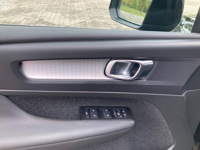 XC 40 T3 Momentum Pro 2WD