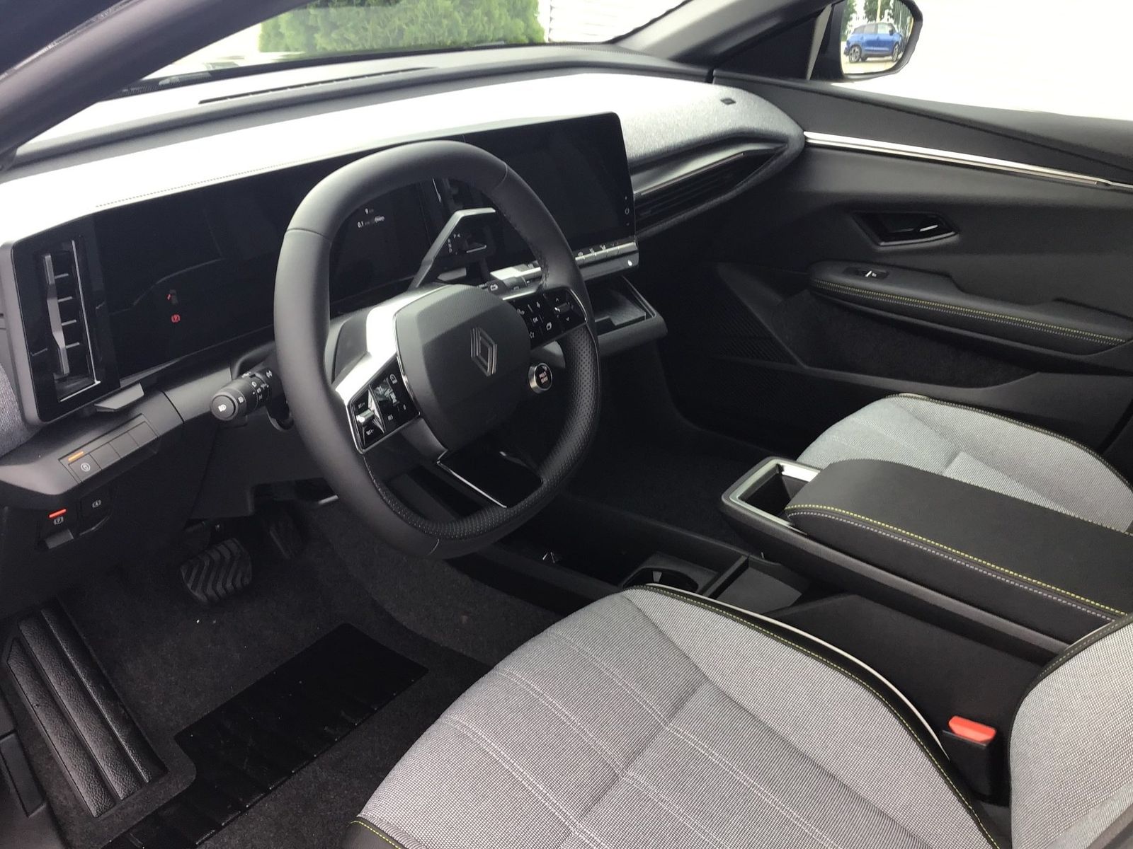 Fahrzeugabbildung Renault Megane E-Tech 100% Techno 220 Comfort Range 60KW