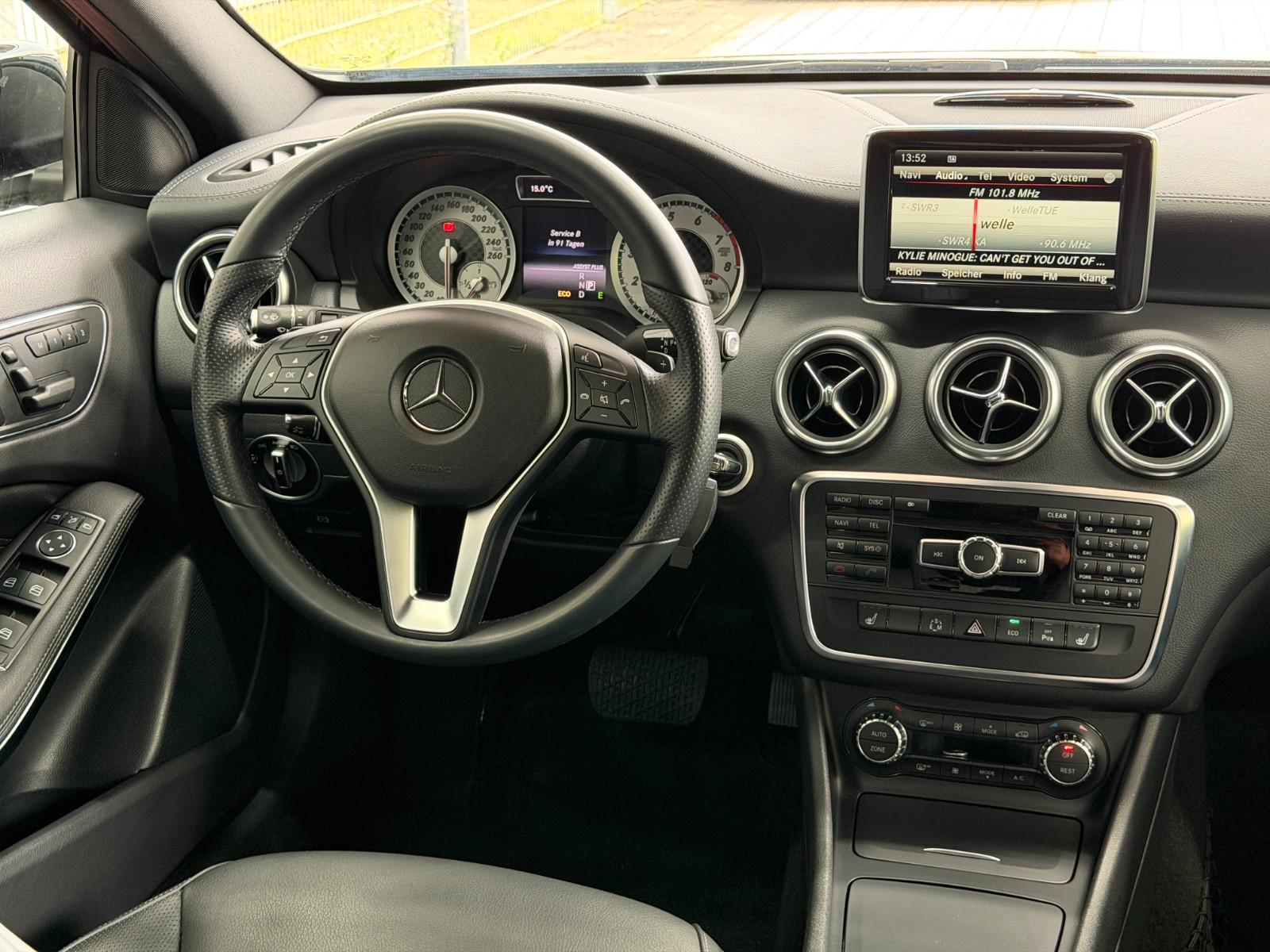 Mercedes-Benz A250 4Matic Urban Aut. Leder Kamera Led Memory
