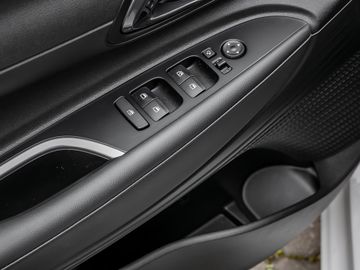 Hyundai i20 1.0 Trend Mild-Hybrid Fernlicht-Assistent