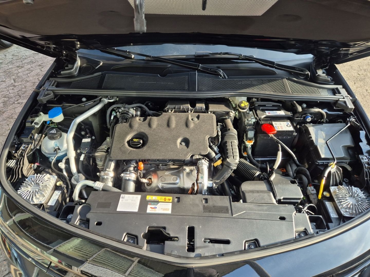 Fahrzeugabbildung Opel Astra 1.5 D EU6e L Sports Tourer GS HUD Navi 360