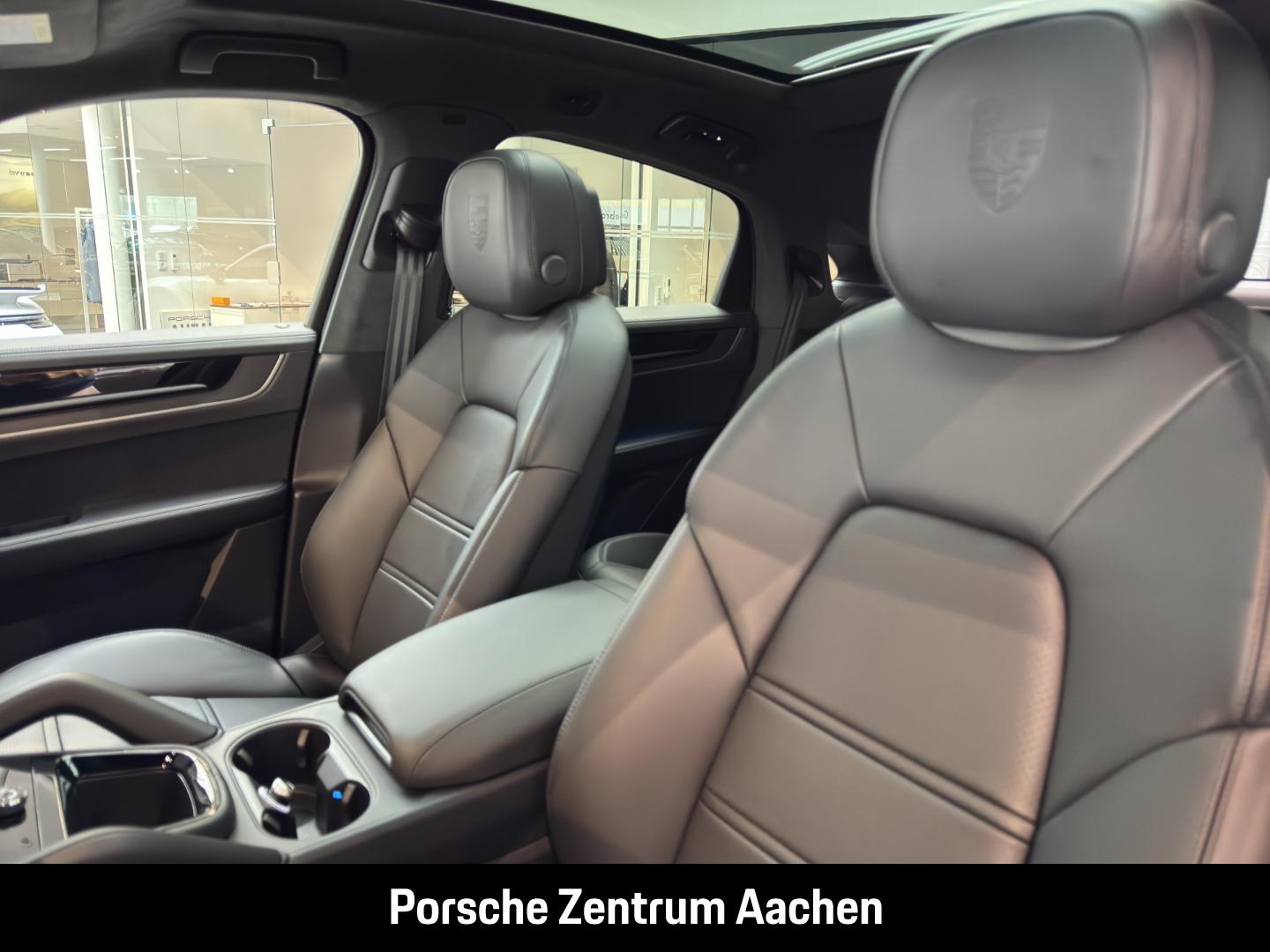 Porsche Cayenne E-Hybrid Coupe Black Edition Burmester