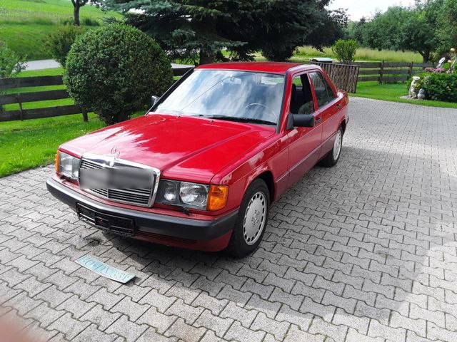 Mercedes-Benz Mercedes Benz  190 1,8