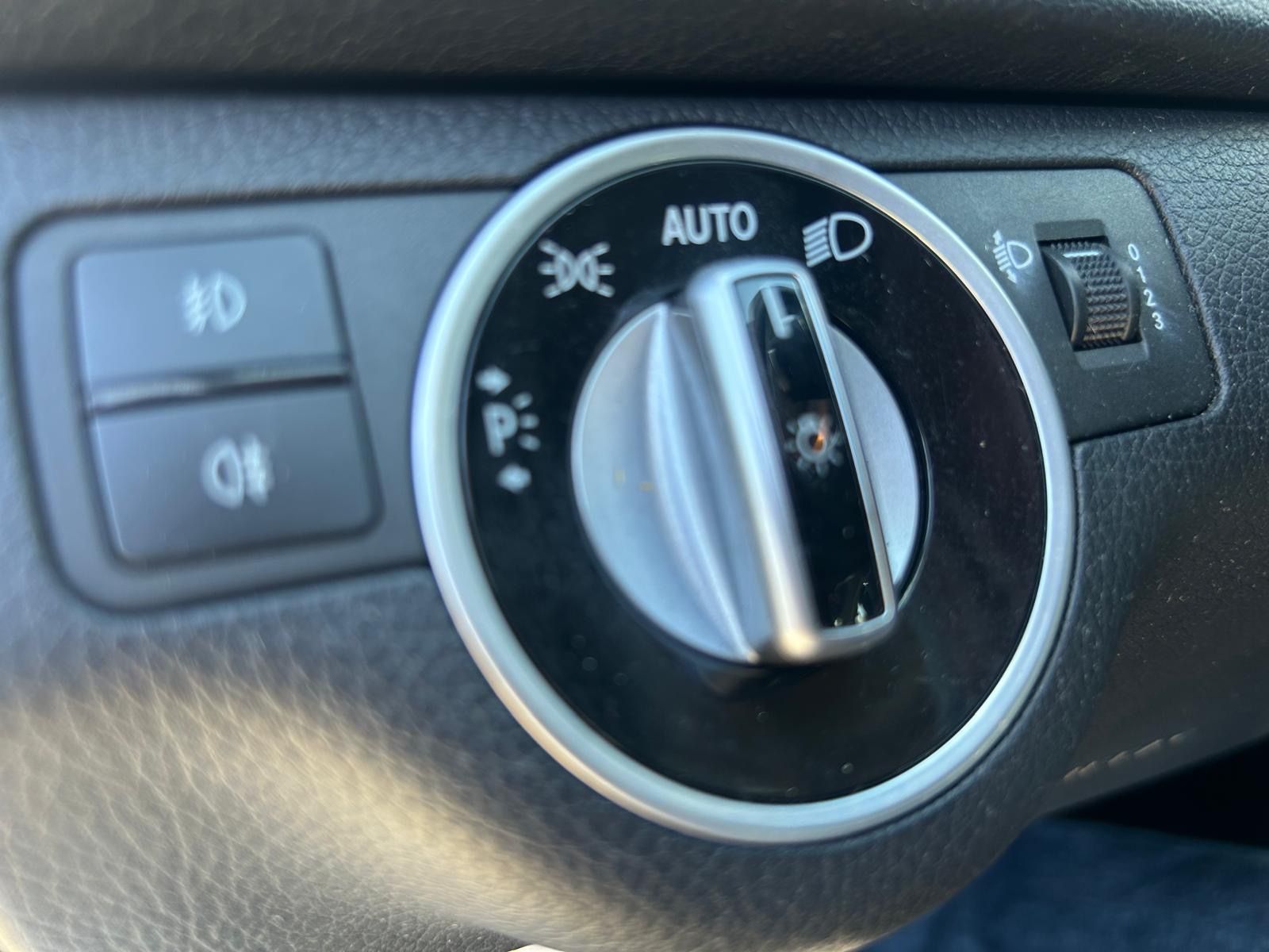 Fahrzeugabbildung Mercedes-Benz C 180 CDI Limousine°Automatik°Navi°Shz°PDC°