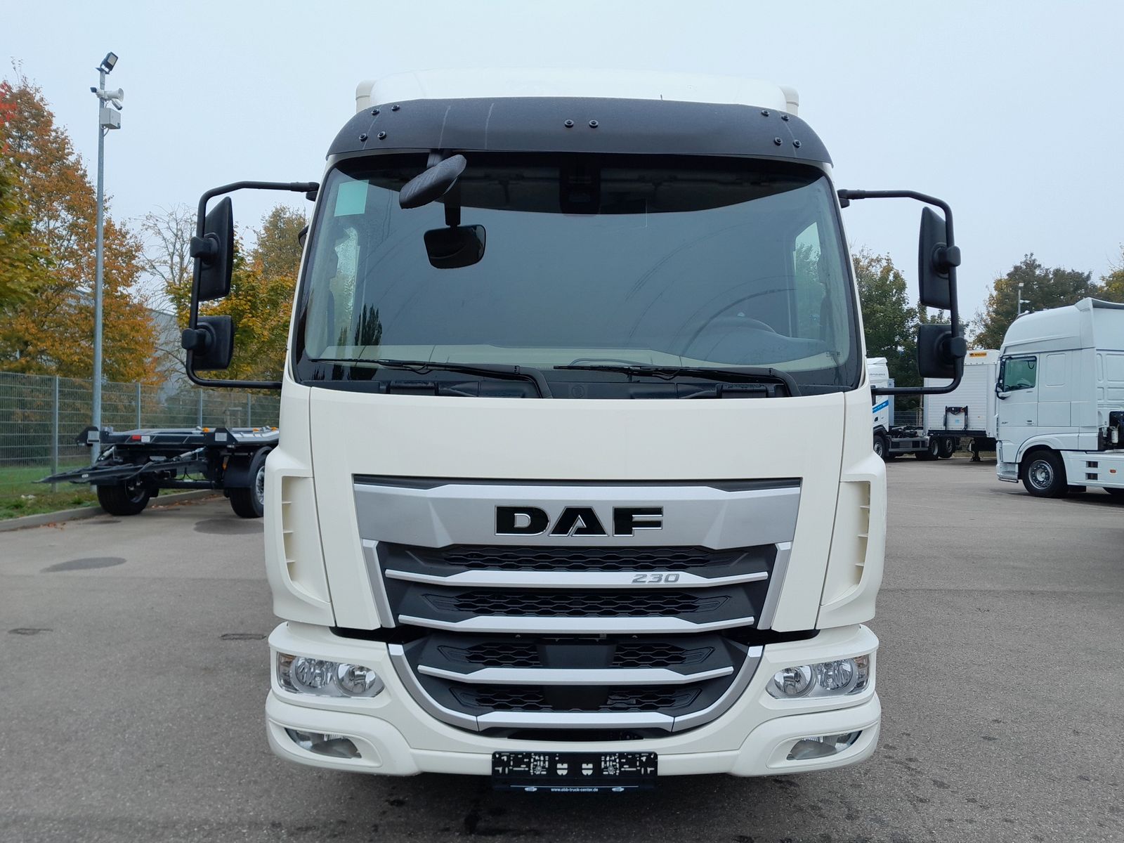 Fahrzeugabbildung DAF FA XB 230 12t