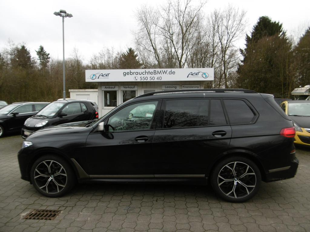 BMW X7 M50
