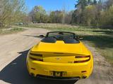 Aston Martin V8 Vantage cabrio Yellow racing - Aston Martin V8 Vantage mit 3 Türen