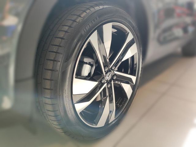 VOLVO XC 40 (Bild 9 von Array)