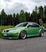 Volkswagen VW Bora v5 2.3L 20v Cosmicgrün Airride, Al... - Volkswagen Bora mit Benzin-Antrieb: Limousine, V5