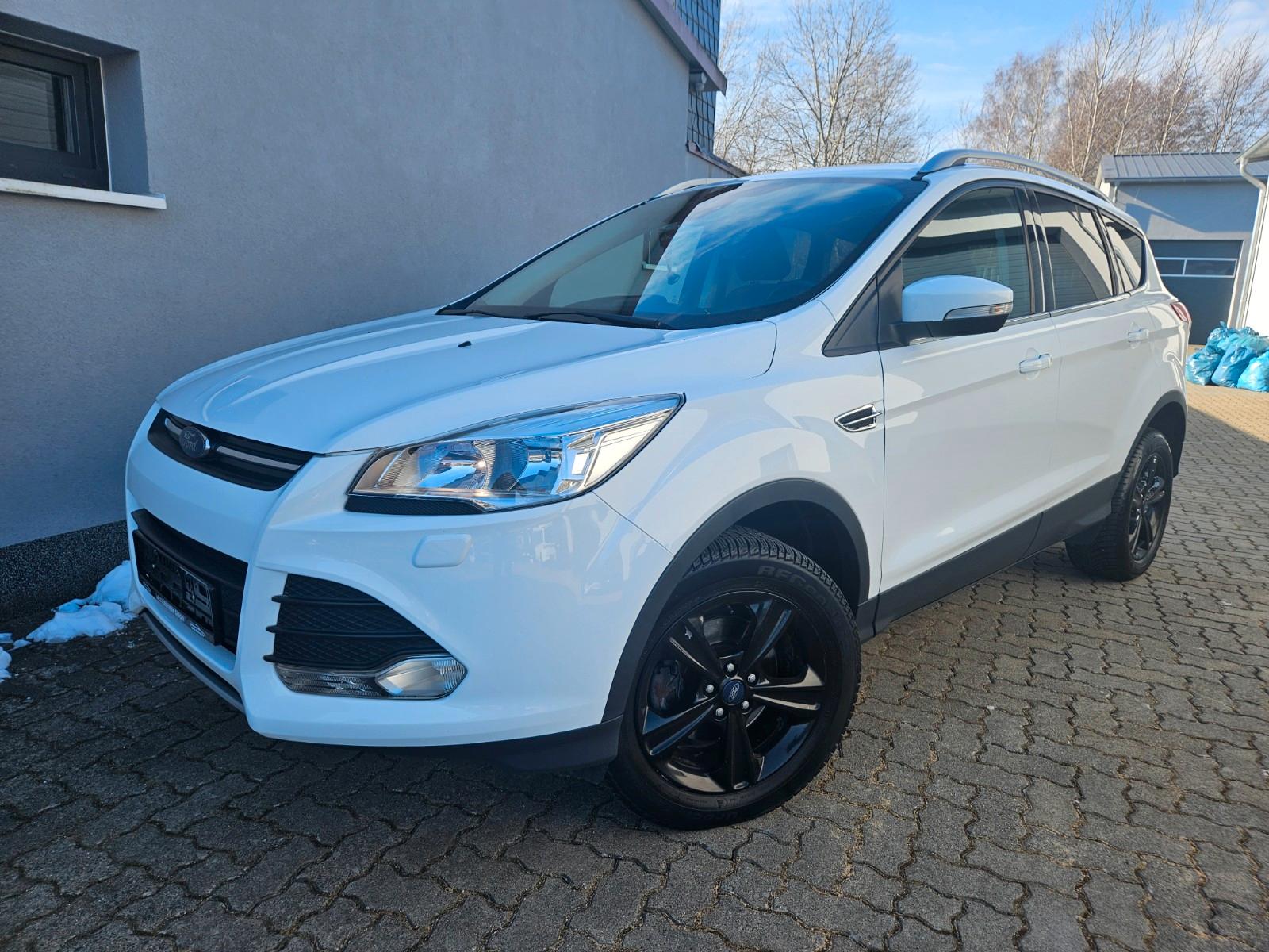 Ford Kuga Trend Design-Paket AHK