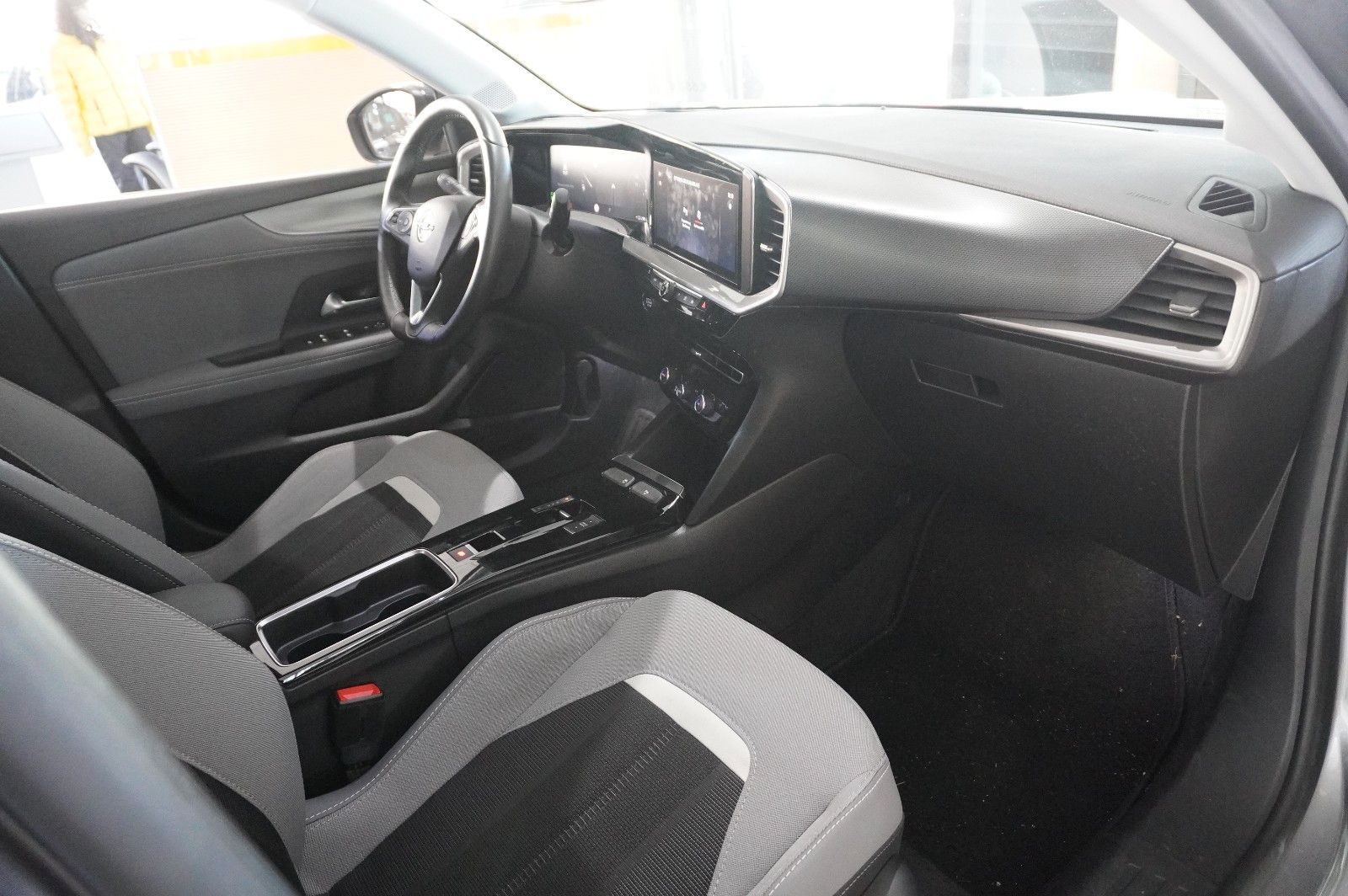 Fahrzeugabbildung Opel Mokka-e ELEGANCE 3-PHASIG NAVI/LED/VIRTU/SHZ/DAB