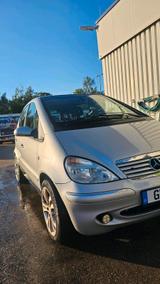 Mercedes-Benz A klasse 190 Benziner mit TÜV Automatik - Mercedes-Benz 190 aus 2002