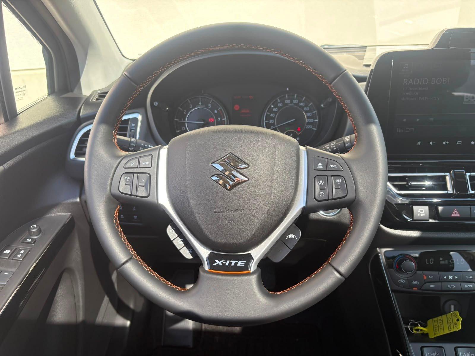 Suzuki S-Cross   Comfort+ AllGrip X-ITE