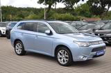 Mitsubishi Outlander PHEV Instyle 4WD LEDER-XENON-SD-NAVI - Mitsubishi Outlander Instyle mit Hybrid-Antrieb (Benzin/Elektro)