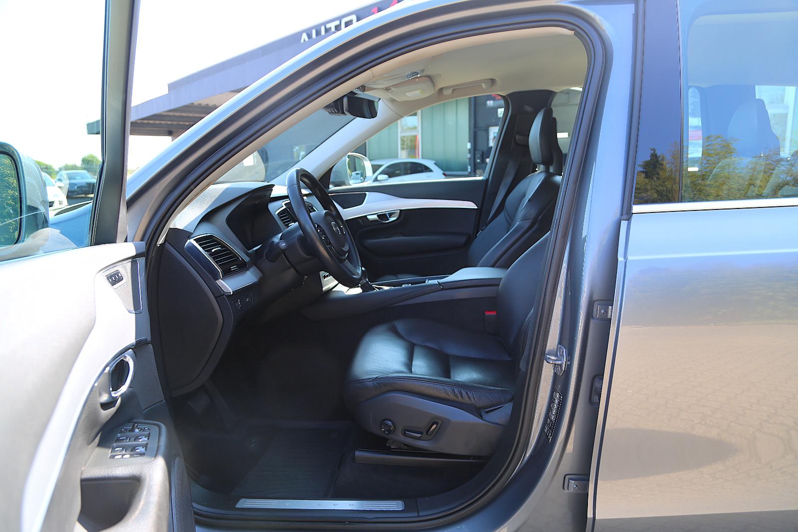 Volvo XC 90 Momentum 7-Sitzer LED HUD ACC Kamera 20"