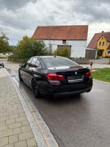 BMW 550i xDrive A - - BMW: Unfallwagen